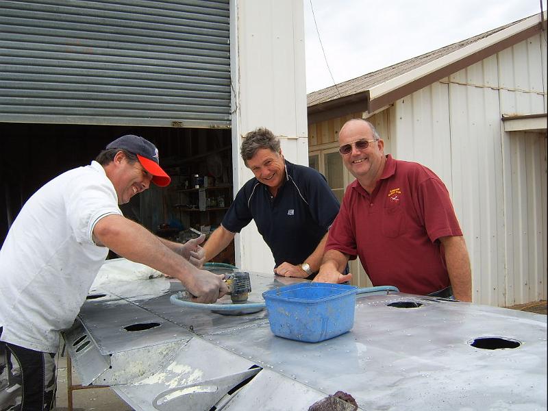 The Team at work on Thommos C180.jpg